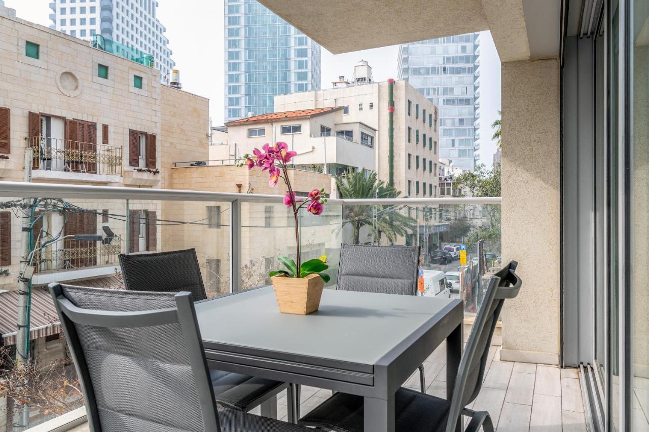 Amazing 3Bedrooms 2 Baths Balcony And Parking Prv テル・アビブ エクステリア 写真